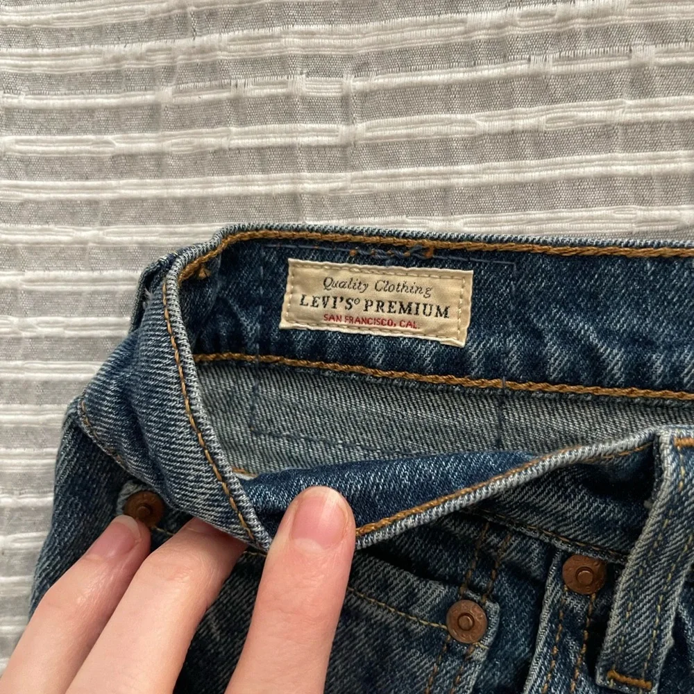 Levi's Women's 501 Original Cropped Jeans Size 31 New - Picture 7 of 12